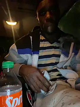 Snapshot of Bigdickbandit205 chatting on November 24, 2025, 11:37 pm Bigdickbandit205 online show from November 24, 2025, 11:37 pm