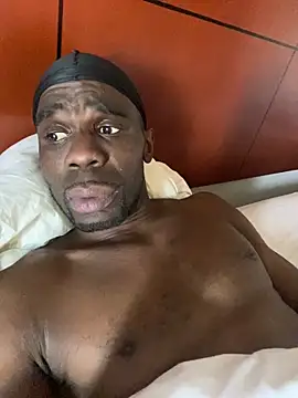 Snapshot of Bigdickbandit205 chatting on April 7, 2026, 1:11 pm Bigdickbandit205 online show from April 7, 2026, 1:11 pm