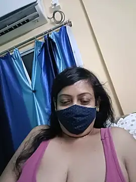 Snapshot of love_suman chatting on May 18, 2026, 6:58 pm love suman online show from May 18, 2026, 6:58 pm