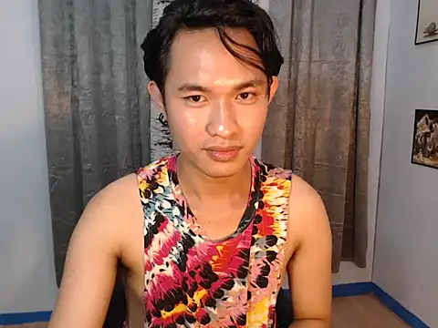 asiancuckyguy69 online show from December 5, 2024, 4:53 am