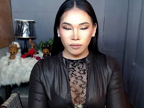 Ur Fantastic Lina online show from March 19, 2026, 2:54 pm