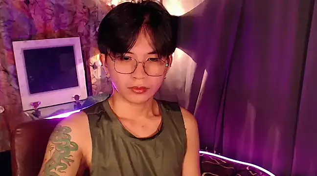 Sexy Handsome Drex online show from December 15, 2024, 10:07 am