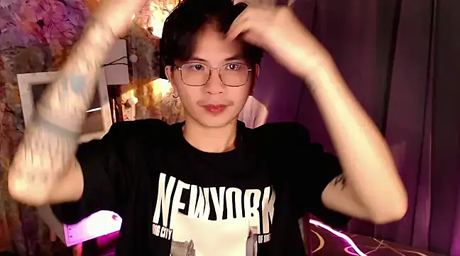 Sexy Handsome Drex online show from December 24, 2024, 2:12 pm