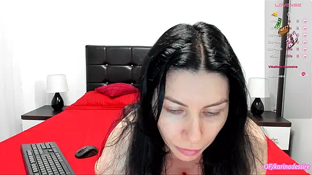 karinamadnessdesiree online show from February 10, 2025, 12:39 pm