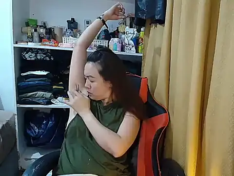 crizzybel online show from February 19, 2026, 4:47 pm