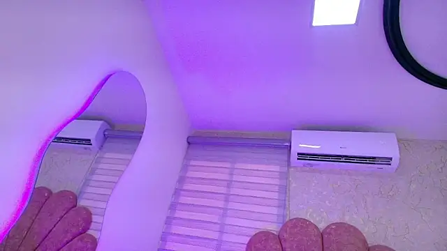 Snapshot of leon_gaby chatting on November 22, 2025, 7:24 pm leon gaby online show from November 22, 2025, 7:24 pm