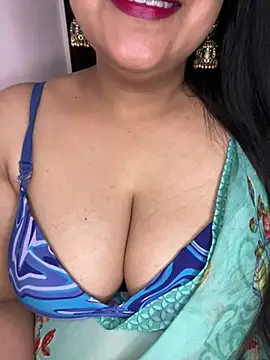 Zoya Varma004 online show from March 10, 2026, 7:13 am