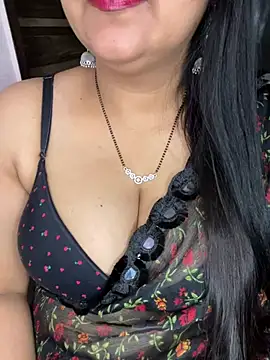 Zoya Varma004 online show from March 23, 2026, 9:46 am