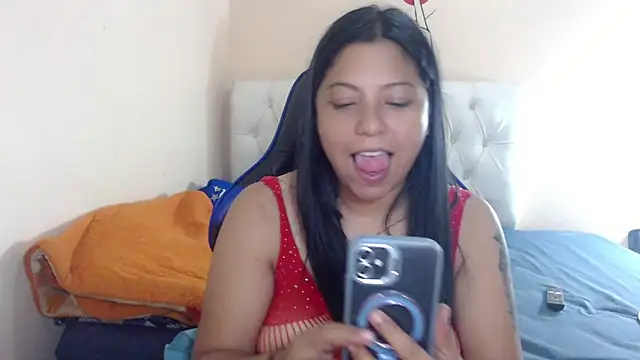 Leylafourniert online show from March 24, 2026, 6:57 pm