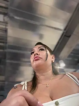 Snapshot of ValeryGrey chatting on December 15, 2025, 5:06 pm ValeryGrey online show from December 15, 2025, 5:06 pm