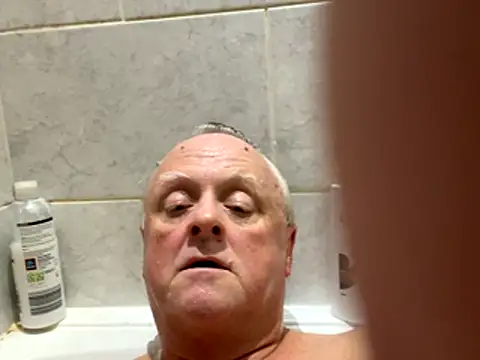 Snapshot of bigbadjon69 chatting on November 29, 2025, 3:48 pm bigbadjon69 online show from November 29, 2025, 3:48 pm