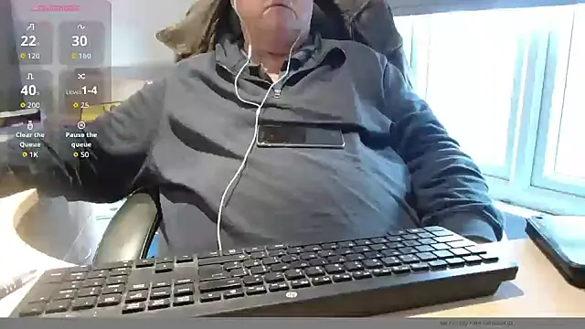 Snapshot of bigbadjon69 chatting on December 2, 2025, 2:45 pm bigbadjon69 online show from December 2, 2025, 2:45 pm