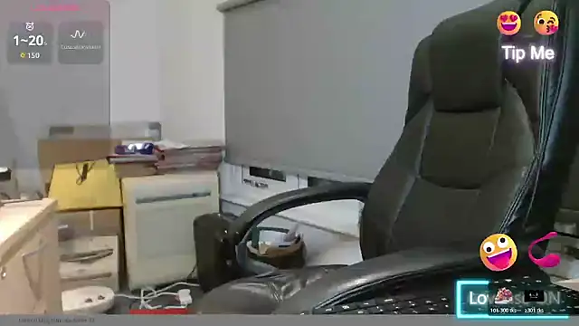 Snapshot of bigbadjon69 chatting on December 4, 2025, 5:54 pm bigbadjon69 online show from December 4, 2025, 5:54 pm