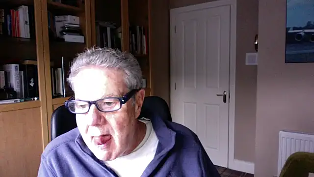 Oldpistolpete online show from December 1, 2025, 9:36 am