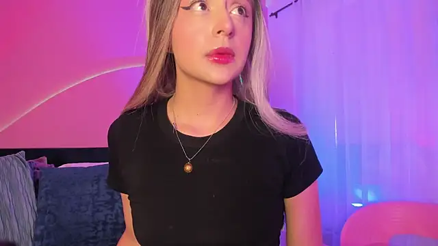 Sofly s online show from December 14, 2025, 3:34 am