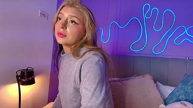 Sofly s online show from March 28, 2026, 11:43 am