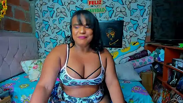 Snapshot of luciana_osorno chatting on February 6, 2026, 9:07 pm luciana osorno online show from February 6, 2026, 9:07 pm