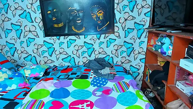 Snapshot of luciana_osorno chatting on February 24, 2026, 2:09 am luciana osorno online show from February 24, 2026, 2:09 am