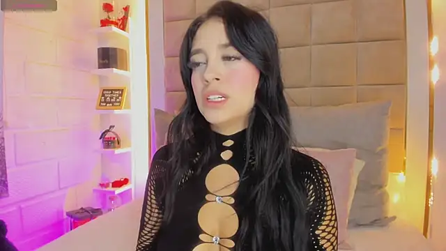 Victoria adaams online show from April 13, 2026, 2:44 pm