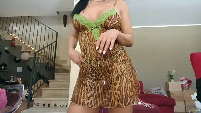 Snapshot of DolceNera chatting on May 20, 2026, 11:27 am DolceNera online show from May 20, 2026, 11:27 am