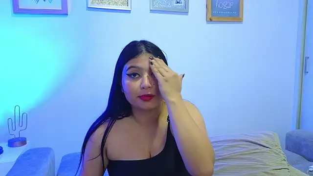 annylouis online show from December 3, 2025, 7:23 pm