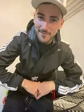 Snapshot of Cabetothepro chatting on February 4, 2026, 3:01 am Cabetothepro online show from February 4, 2026, 3:01 am