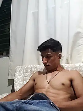 Ricardo hot03 online show from April 28, 2026, 5:01 am