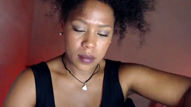 Snapshot of cherry_cleou chatting on February 5, 2025, 4:47 pm cherry cleou online show from February 5, 2025, 4:47 pm