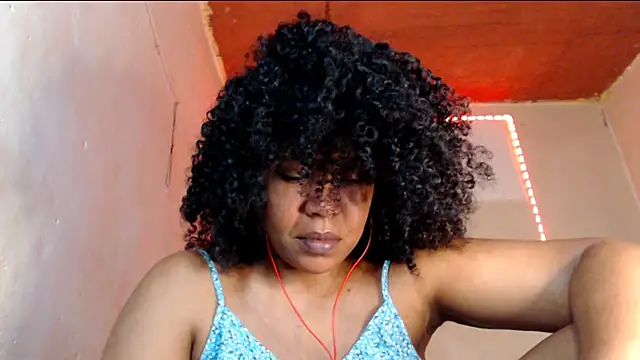 Snapshot of cherry_cleou chatting on May 26, 2026, 12:45 pm cherry cleou online show from May 26, 2026, 12:45 pm