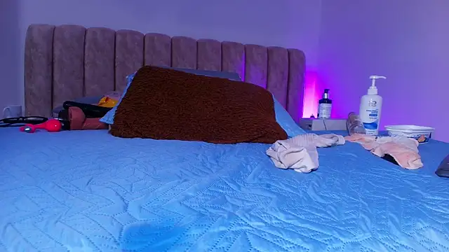 Snapshot of _linda_milk_ chatting on November 26, 2025, 3:07 am linda milk online show from November 26, 2025, 3:07 am