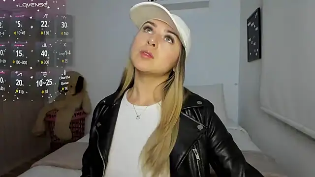 sophi mooreno online show from March 6, 2026, 1:13 am