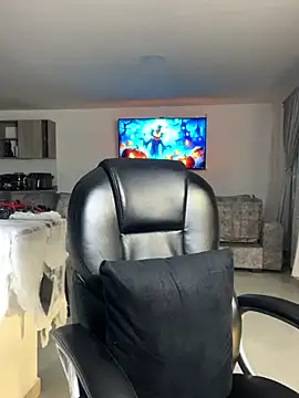 Snapshot of Frank_Farrell chatting on October 29, 2025, 11:06 pm Frank Farrell online show from October 29, 2025, 11:06 pm