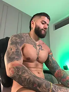 Snapshot of Frank_Farrell chatting on November 11, 2025, 10:43 pm Frank Farrell online show from November 11, 2025, 10:43 pm