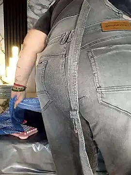 mollieblue69 online show from January 13, 2026, 12:43 pm