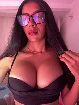 Snapshot of Anamhenao chatting on January 11, 2026, 8:41 am Anamhenao online show from January 11, 2026, 8:41 am