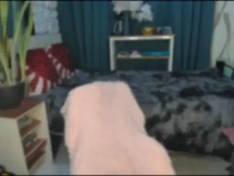 Laura yourhottestbabe123 online show from January 11, 2026, 12:43 pm