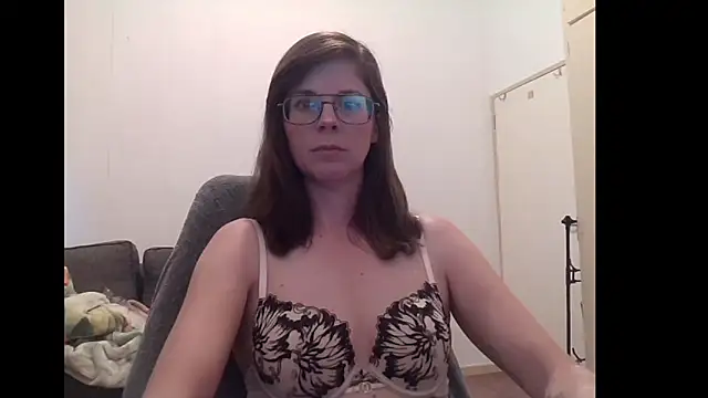 SavannaGirly online show from February 5, 2026, 6:40 am