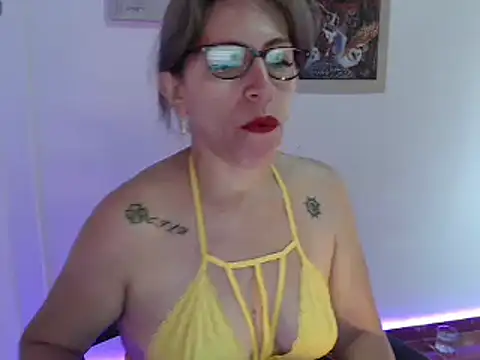 Chayla Ruiz online show from December 21, 2024, 1:53 pm