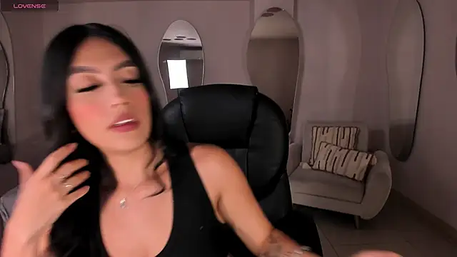 Snapshot of JadeEvansX chatting on January 22, 2025, 5:49 pm JadeEvansX online show from January 22, 2025, 5:49 pm