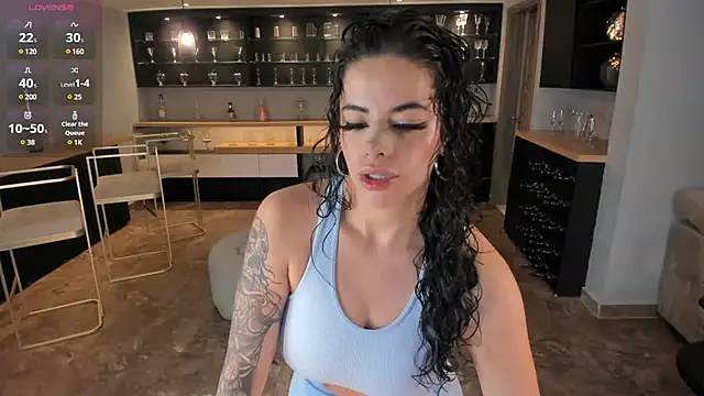 KateSunder online show from March 20, 2025, 12:22 pm