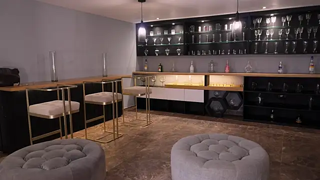 KateSunder online show from January 6, 2026, 8:18 am