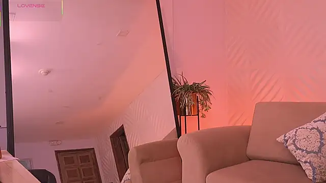 Snapshot of KateSunder chatting on June 15, 2026, 8:49 am KateSunder online show from June 15, 2026, 8:49 am