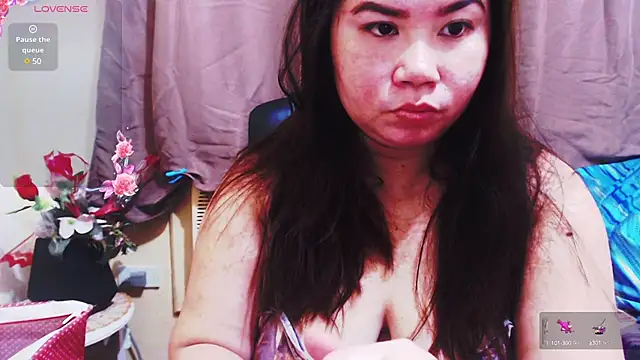 Snapshot of Alliayah_Hollyx chatting on December 11, 2024, 2:00 pm Alliayah Hollyx online show from December 11, 2024, 2:00 pm