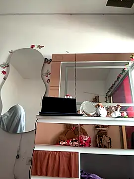 Snapshot of jailyncam_ chatting on December 4, 2025, 1:42 pm jailyncam online show from December 4, 2025, 1:42 pm