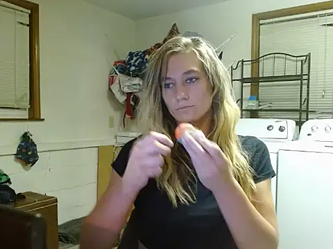 missymilf online show from October 9, 2025, 3:15 am