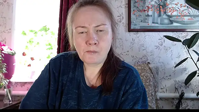 Snapshot of EmilyDoth chatting on February 20, 2026, 7:54 am EmilyDoth online show from February 20, 2026, 7:54 am