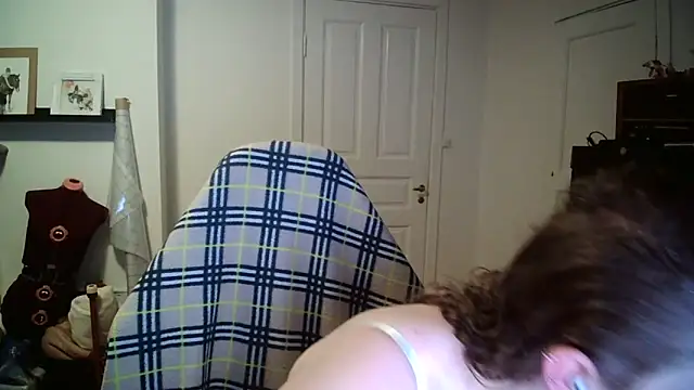 Snapshot of Girlnina-1995 chatting on January 15, 2026, 9:03 am Girlnina-1995 online show from January 15, 2026, 9:03 am