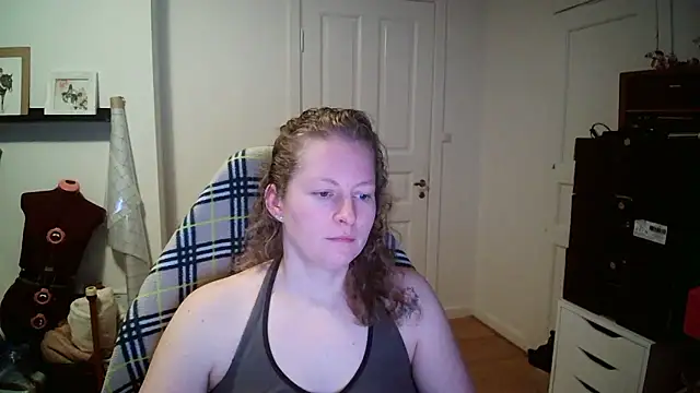 Snapshot of Girlnina-1995 chatting on January 16, 2026, 10:52 am Girlnina-1995 online show from January 16, 2026, 10:52 am