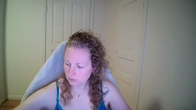 Snapshot of Girlnina-1995 chatting on March 23, 2026, 8:29 am Girlnina-1995 online show from March 23, 2026, 8:29 am