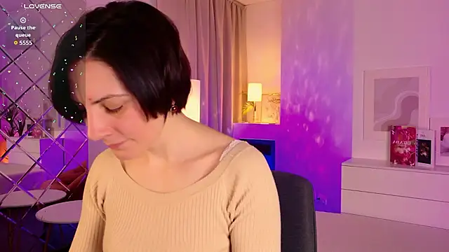 LorenDaze online show from March 9, 2026, 5:55 am